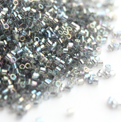 DBS-0107 Бисер цилиндрический Миюки делика 15/0 Серый прозрачный радужный /Miyuki delica 15/0 Transparent Gray Iris