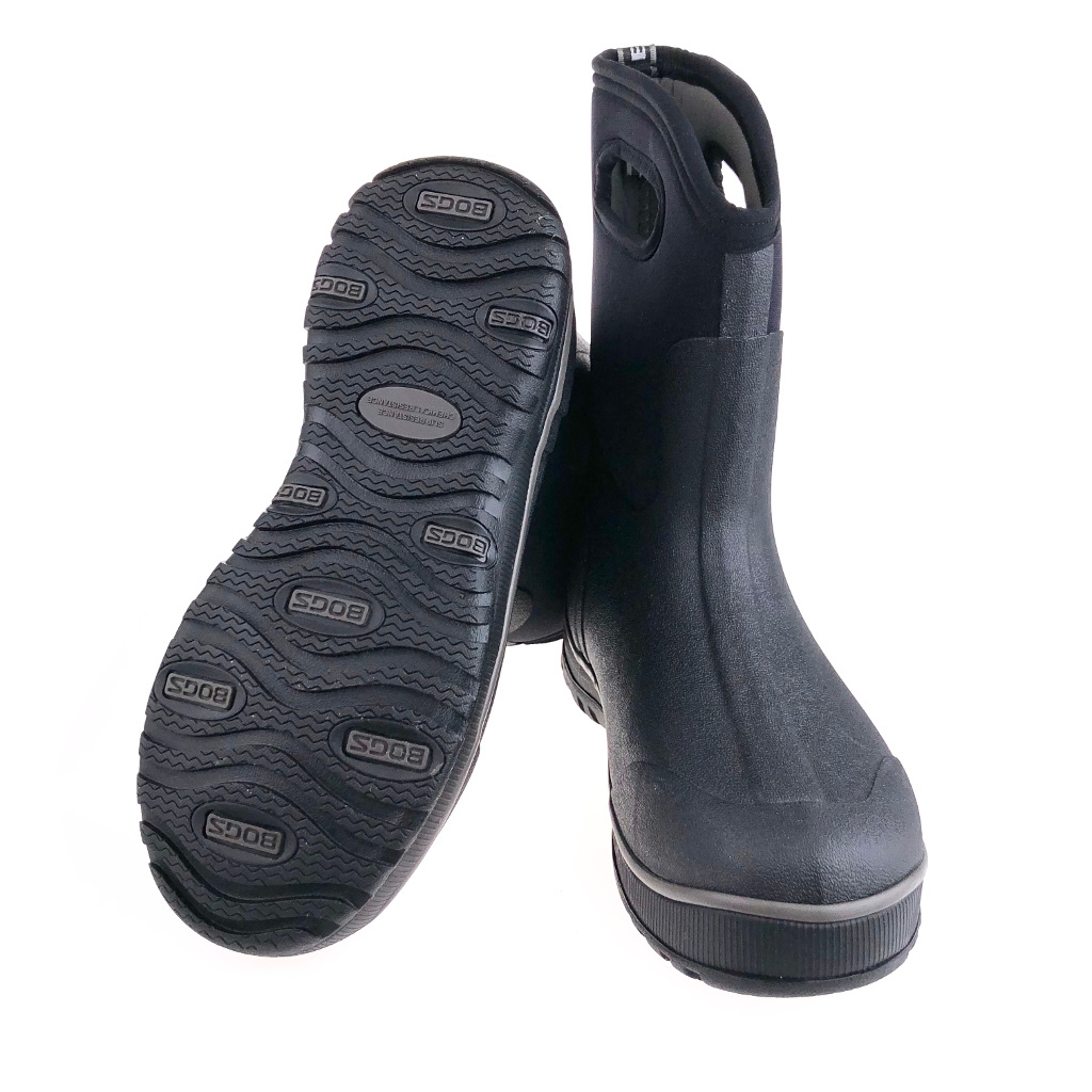 Bogs classic ultra mid 2025