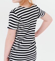 Купить детскую футболку - Магазин тельняшек.ру 8-800-700-93-18Футболка-тельняшка детская (черная полоса) в Магазине тельняшек