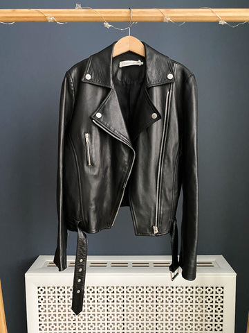 Кожаная куртка  Christian Dior, 152