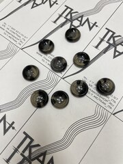 Пуговица пластиковая четырехпрокольная (пластик, Роговой/черная гамма, 14)