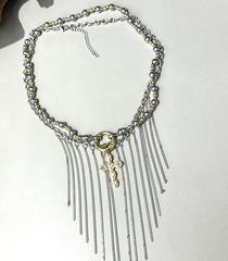 83243-kole-choker-obemnoe-stilnoe-s-podveskami-iz-cepochek-i-krestom