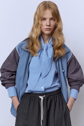 Рубашка виши с бантом и длинным рукавом