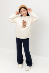 джемпер  для девочки  КР 302670-1/молочный