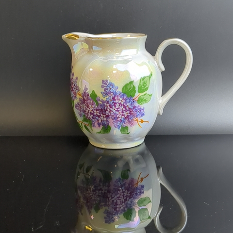 Сливочник фарфоровый Дулево ФЗ из сервиза "Сирень", перламутр, позолота, винтаж 2001 год