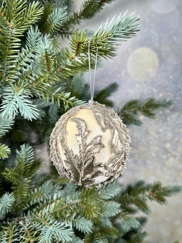 Шар с листьями 10см ChristmasDeLuxe premium collection кремовый
