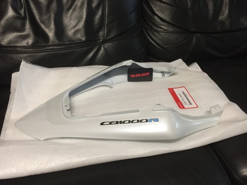 Honda Хвост пластик задний CB 1000 R белый 77200-MFN-D60ZB