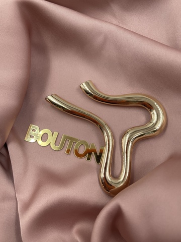 Пряжка-брошь изогнутая для купальника золотистая металлическая