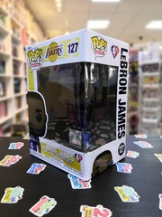 Фигурка Funko POP! NBA. LA Lakers: LeBron James (127) (Б/У)