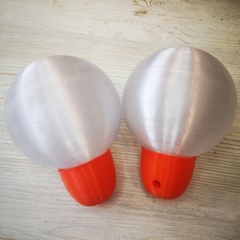 Плафон с широким основанием на резьбе. 10см. Пластик