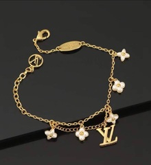 6725- Браслет LV с подвесками из латуни в позолоте lux