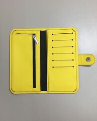 Клатч на кнопке мини с обработанными краями ЭКО под заказ, желтый