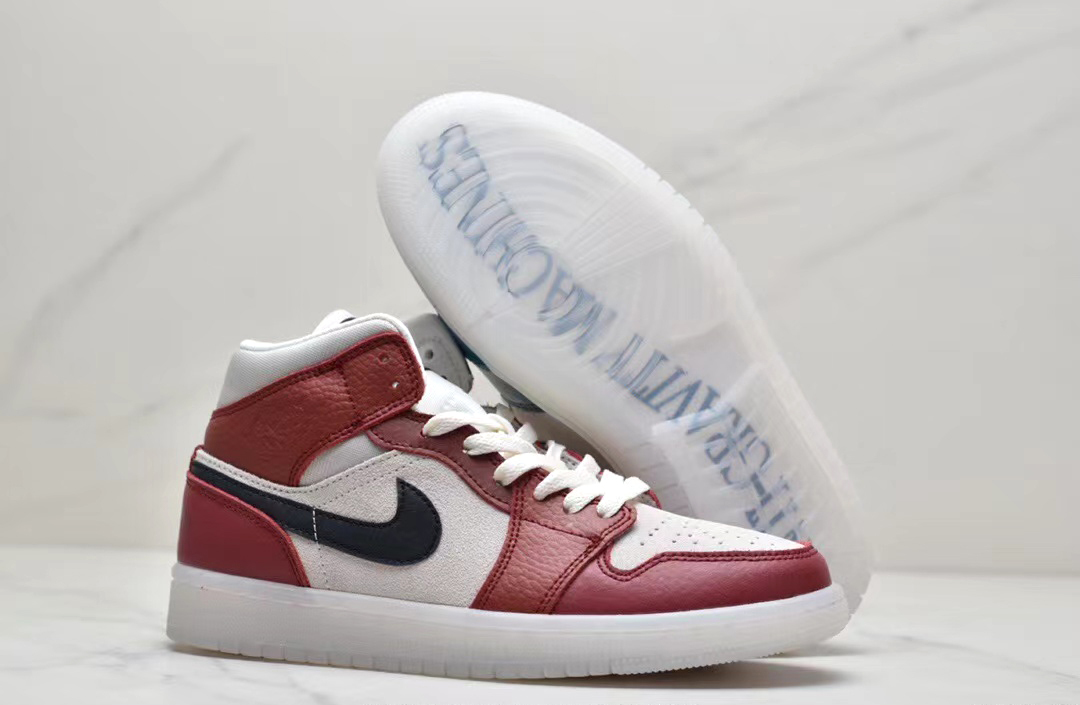 Air Jordan 1 Mid