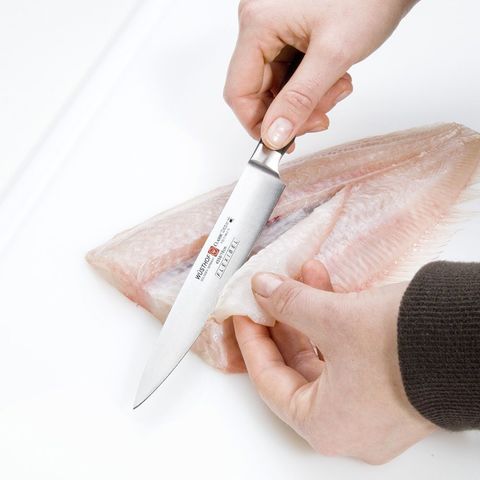 Нож кухонный филейный 16см Wuesthof Classic Ikon