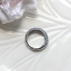 Кольцо с синими фианитами, родий Д006