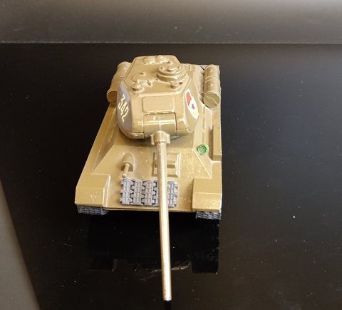 Модель танка Т-34, масштаб 1:43, металл, Машиностроительный завод «Арсенал», г. Ленинград, СССР, 1970-1980 гг.