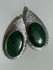 Авантюрин (серьги из серебра)