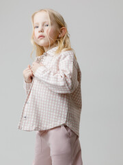 рубашка  для девочки  КР 302567/розовый лед,маленькая клетка к601