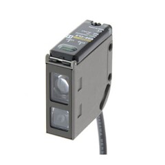 Фотоэлектрический датчик Omron E3S-CL2 2M OMS