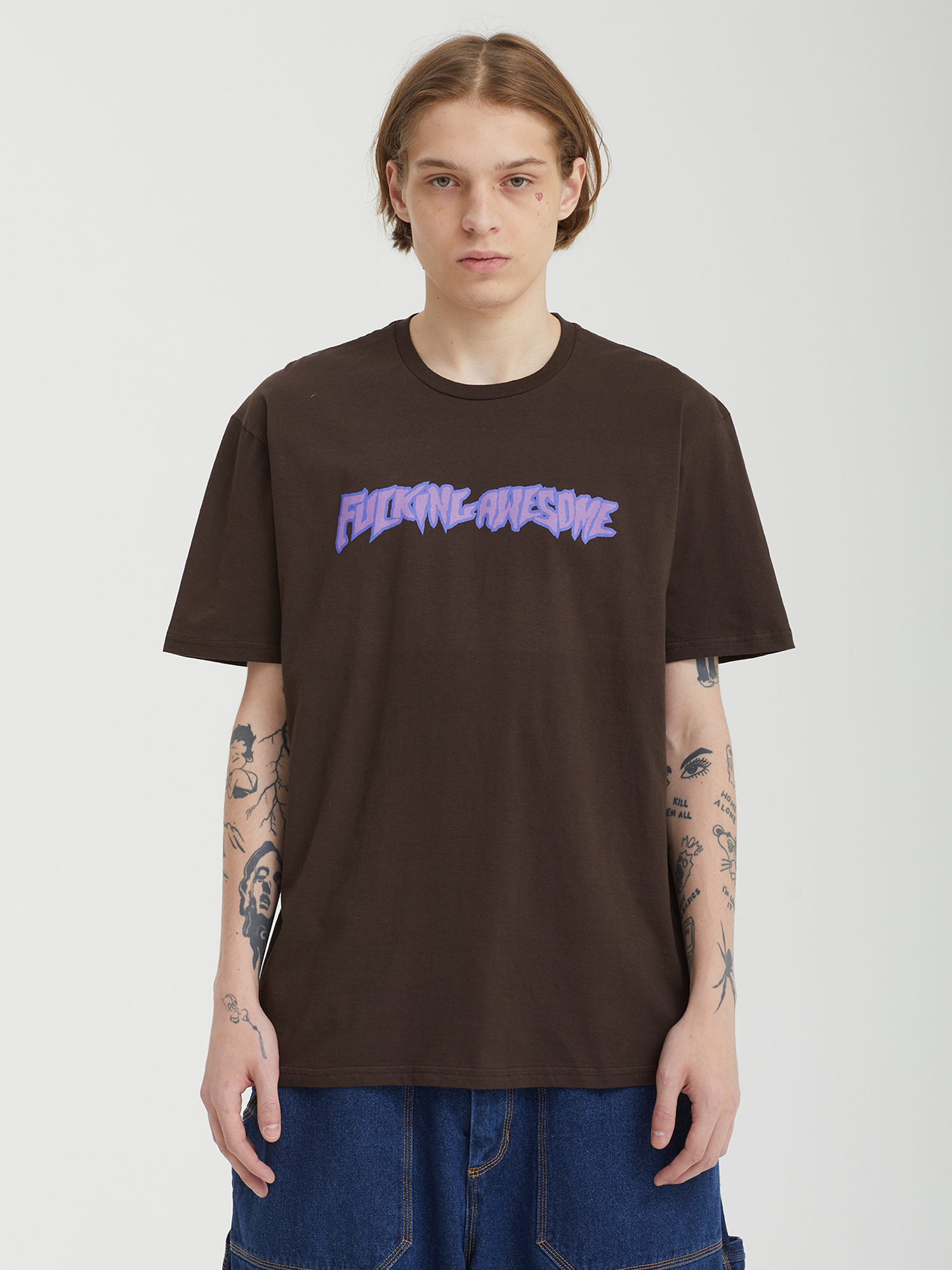 【FUCKING AWESOME】 2025 STAMP LOGO SHORT SLEEVE TEE Fucking Awesome 2025 Stamp Logo Short Sleeve T-shirt – Money