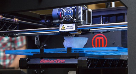 3D-принтер MakerBot Replicator 2