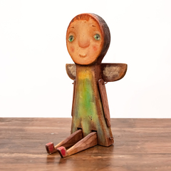 Деревянная статуэтка 