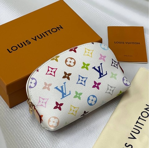 Косметичка Louis Vuitton Necessaire de Cosmeticos
