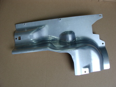 брызговик двигателя УАЗ 3741-95 правый (дв.4091 с 2010 г) с ш/изол. ООО УАЗ  3741-95-2802033-00