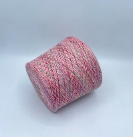 Бобинная пряжа,2200м,Pannetto multicilor, 65% Меринос, 35%Полиамид,Букет роз,37065