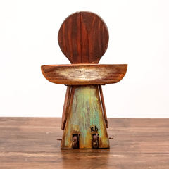 Деревянная статуэтка 