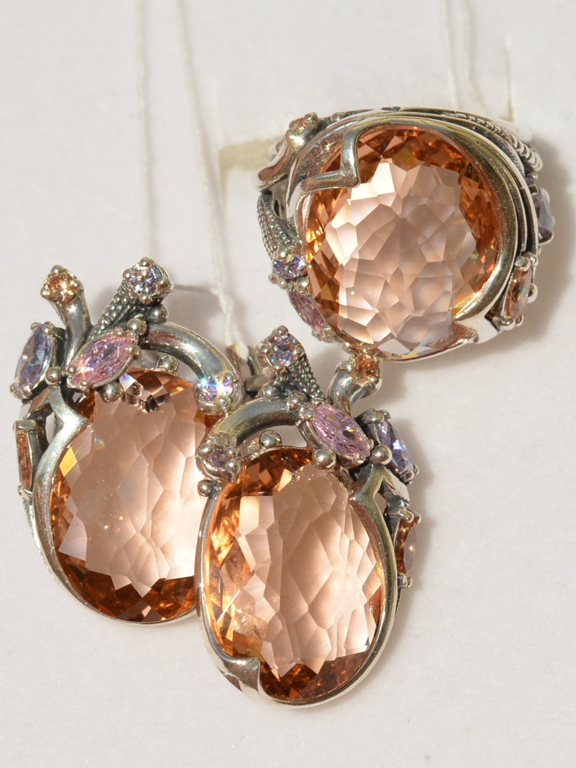 Вега ювелирный. Ювелирные украшения из серебра с натуральными камнями. Питерское серебро завод вега серьги. Комплект из серебра серьги и кольцо с камнем. Вега ювелирный.