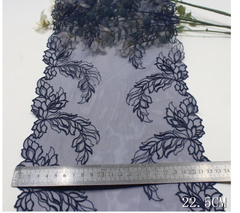 Вышивка на сетке темно-синяя 22,5 см