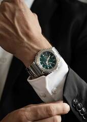 Часы мужские Casio GM-2110D-3A1 G-Shock