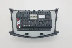 Магнитола Toyota RAV4 (2006-2012) Android 12 4/64GB IPS DSP 4G модель MKD-7606-S10