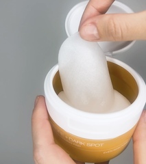 Тонер-пэды для выравнивания тона и рельефа кожи Celimax Pore+Dark Spot Brightening Pad 40 шт.