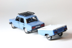 VAZ-2105 Lada with roof rack and trailer Skif pink Agat Mossar Tantal 1:43
