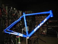 Рама велосипеда FUJI SPORTIF 2.5 2020 косметические дефекты