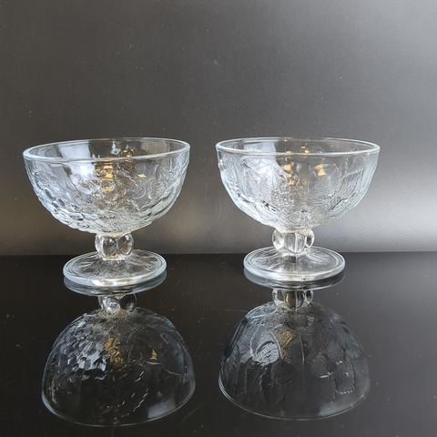 Креманки, вазочки для мороженного набор из 2 штук, стекло, рельефный декор фрукты, винтаж СССР 1970-1990 гг