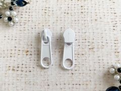 Бегунок галантерейный спираль Т5, белый