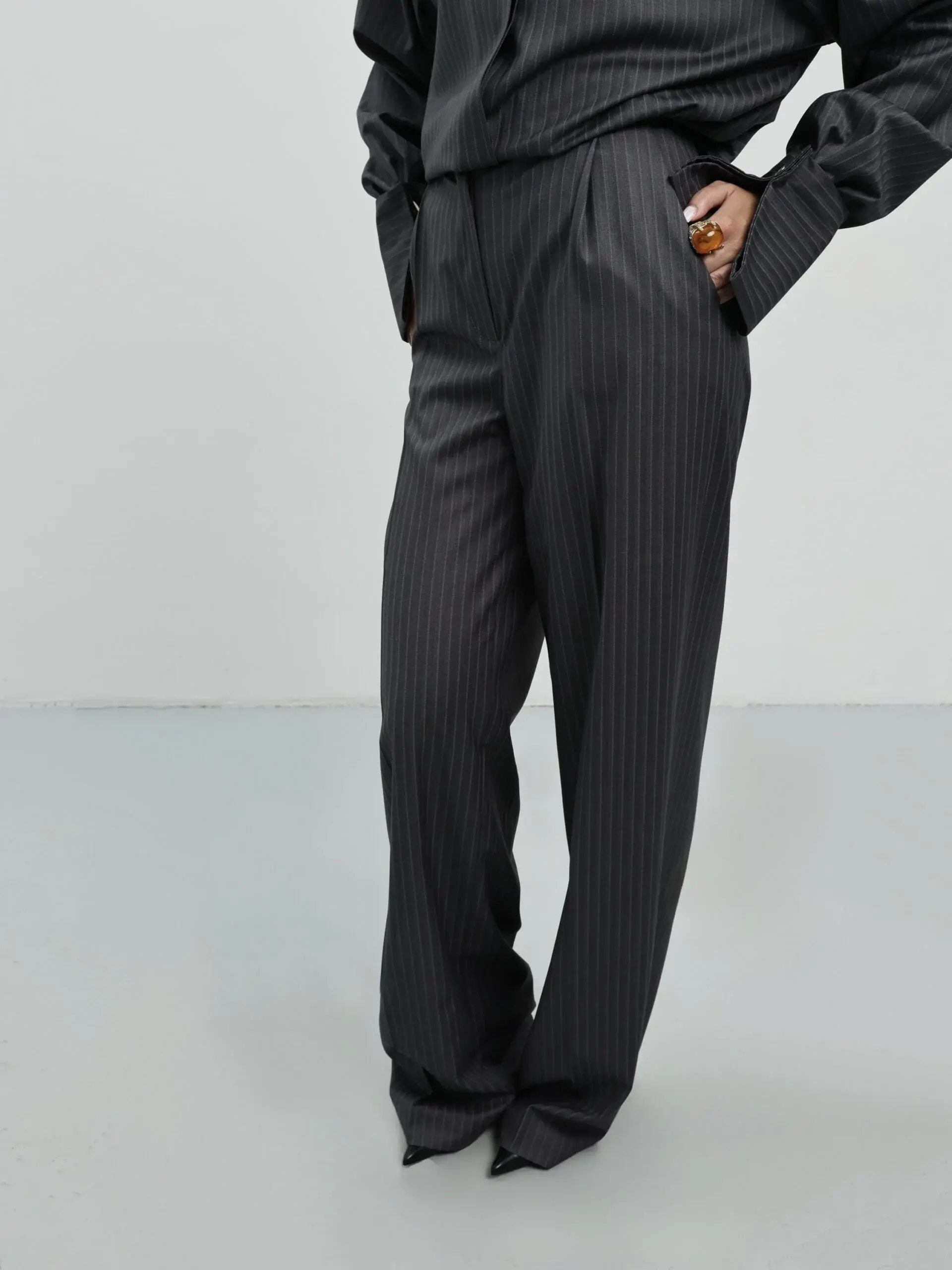 Брюки палаццо в полоску, Серые