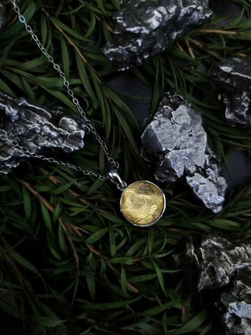 Кулон малый с метеоритом Муонионалуста