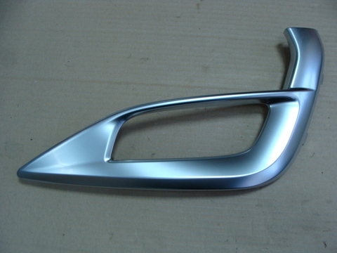 Вставка переднего бампера прав. под ПТФ  Geely Атлас