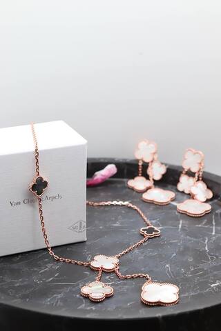 Колье и серьги Van Cleef