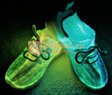 Светящиеся кроссовки с USB зарядкой на шнурках, цвет белый, светится верх. Изображение 12 из 23.