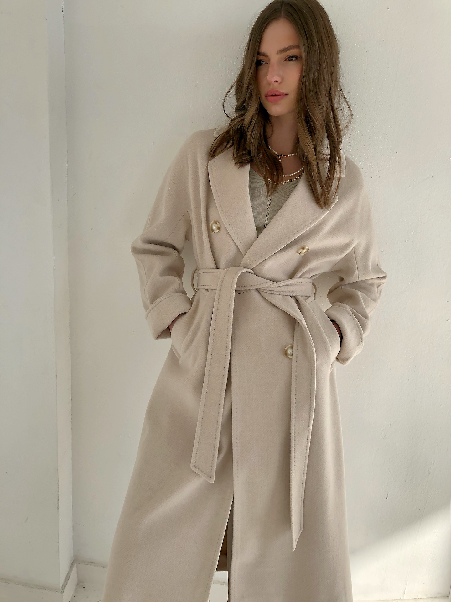 Двубортное пальто в стиле oversize