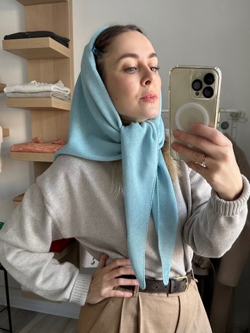 Косынка с люрексом из 100% мериноса голубая