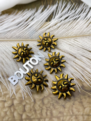 Пуговицы бронзовые в форме солнца с лицом