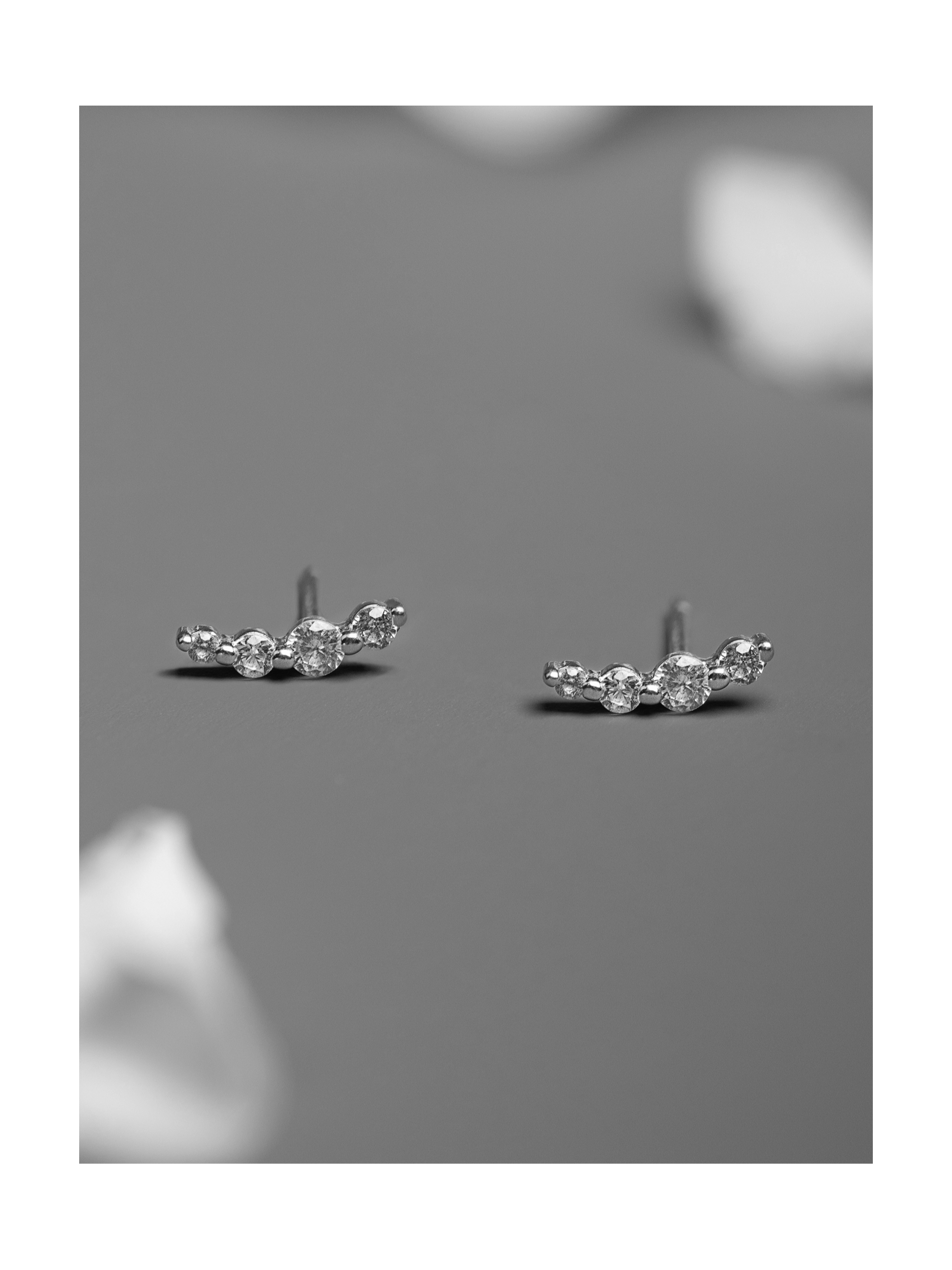 Серьги-гвоздики Схолия