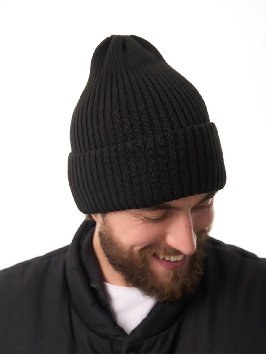 Шапка осенняя бини вязаная зима