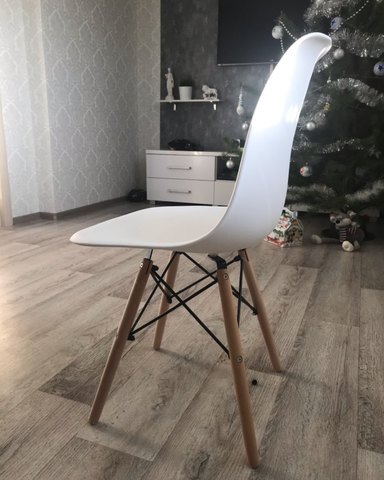 Интерьерный дизайнерский кухонный стул Eames DSW Style Wood, белый